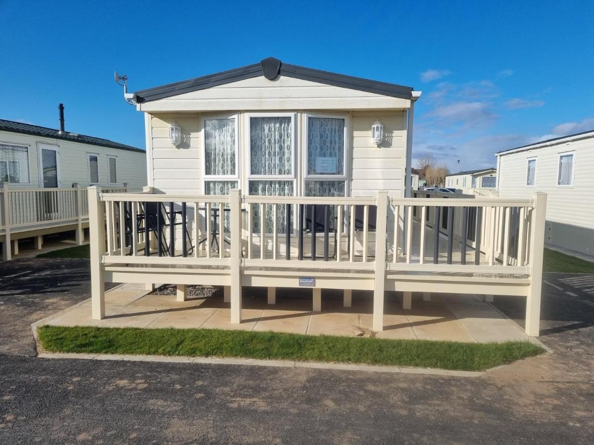 8 Berth Deluxe Caravan Pg156 Golden Palm Chapel Saint Leonards